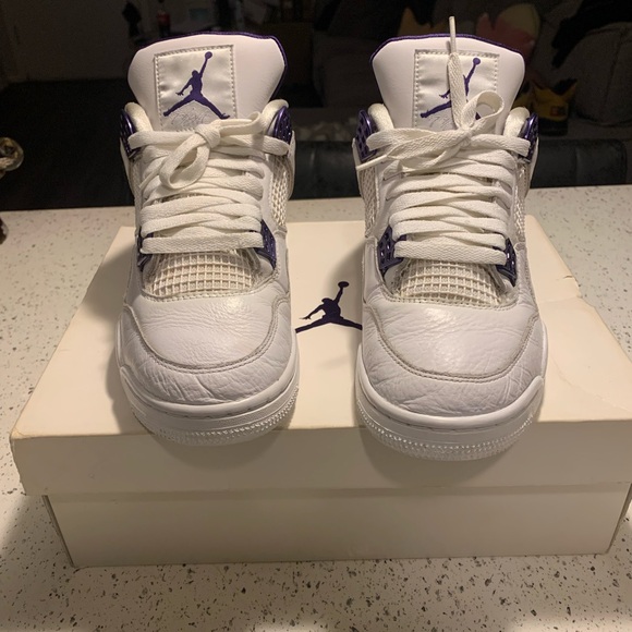 Jordan 4 Purple Metallic - Picture 3 of 6